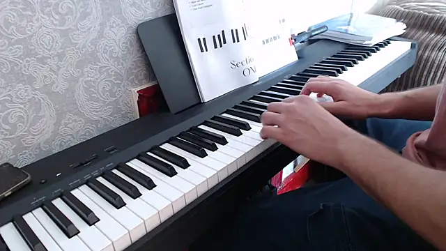 Snapshot of MrStraightDik chatting on 10/22/25, 12:27 MrStraightDik online show from 10/22/25, 12:27