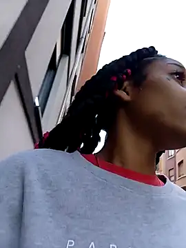 Laanegraofficial  online show from 09/10/25, 05:35