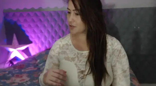 Snapshot of Sarahmonesexy chatting on 01/29/25, 07:22 Sarahmonesexy online show from 01/29/25, 07:22