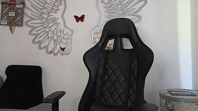 Snapshot of avatomas_02 chatting on 04/16/26, 02:34 avatomas 02 online show from 04/16/26, 02:34