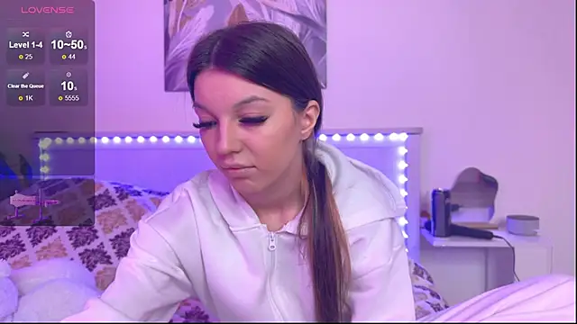 Veronica leal online show from 09/30/25, 07:57