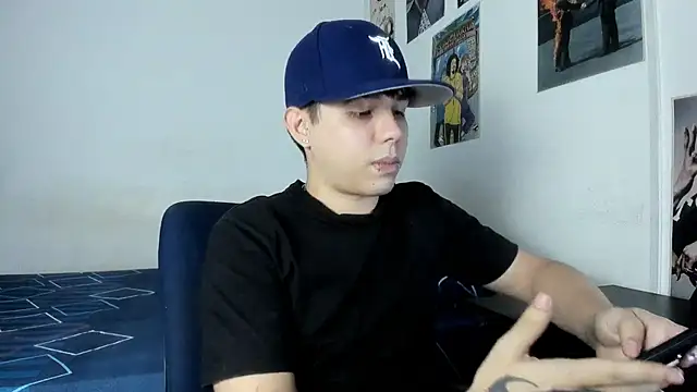 Snapshot of nathan_x1 chatting on 02/18/26, 11:44 nathan x1 online show from 02/18/26, 11:44