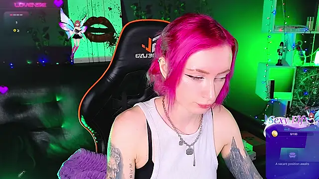 Snapshot of _HelenCarter chatting on 01/08/25, 08:50 HelenCarter online show from 01/08/25, 08:50