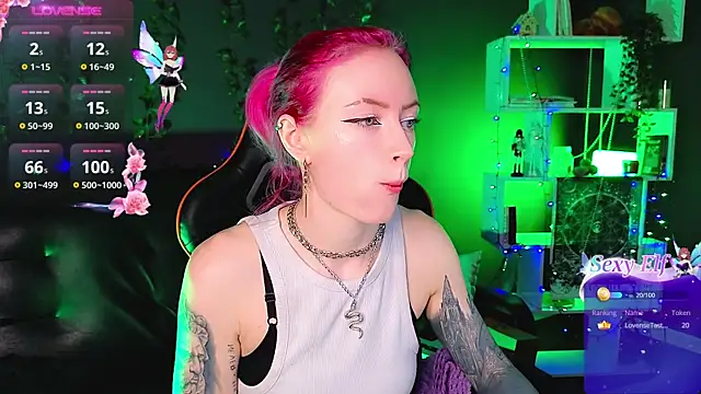 Snapshot of _HelenCarter chatting on 01/12/25, 08:47 HelenCarter online show from 01/12/25, 08:47