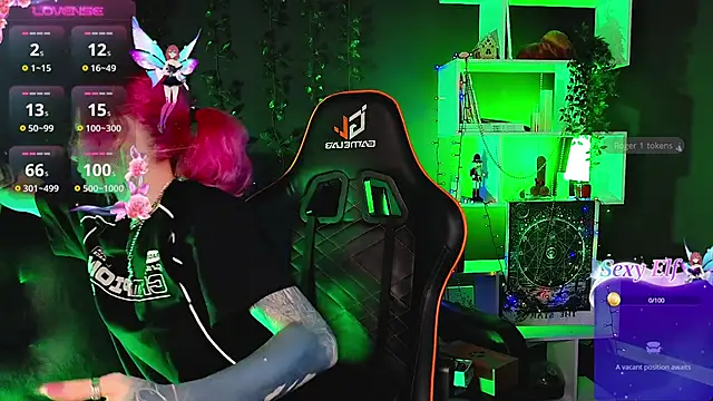 Snapshot of _HelenCarter chatting on 01/27/25, 08:39 HelenCarter online show from 01/27/25, 08:39