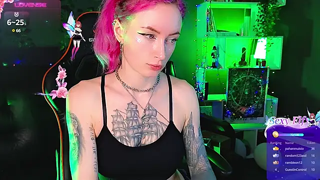 Snapshot of _HelenCarter chatting on 01/28/25, 12:15 HelenCarter online show from 01/28/25, 12:15