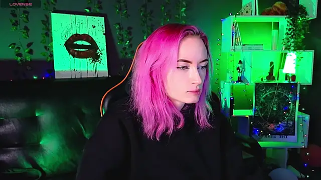 Snapshot of _HelenCarter chatting on 02/08/25, 08:53 HelenCarter online show from 02/08/25, 08:53