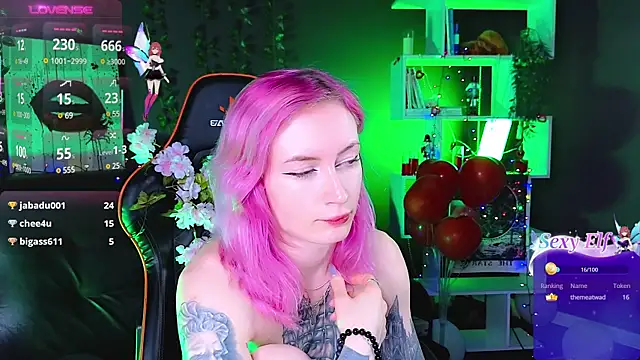 Snapshot of _HelenCarter chatting on 02/19/25, 03:17 HelenCarter online show from 02/19/25, 03:17