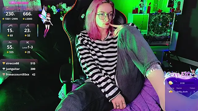 Snapshot of _HelenCarter chatting on 03/04/25, 02:49 HelenCarter online show from 03/04/25, 02:49