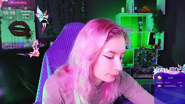 Snapshot of _HelenCarter chatting on 03/22/25, 08:26 HelenCarter online show from 03/22/25, 08:26