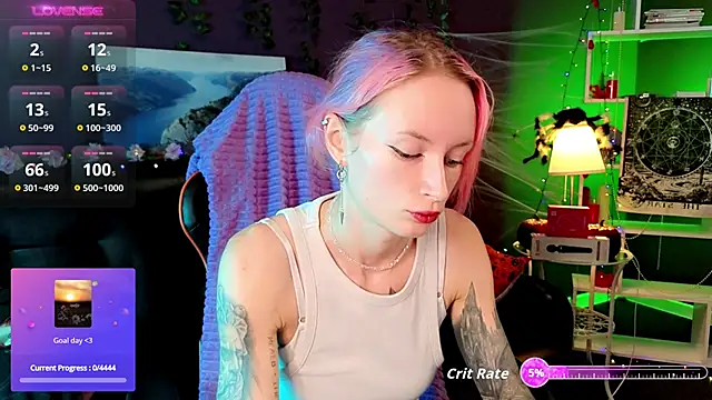 Snapshot of _HelenCarter chatting on 10/26/25, 08:48 HelenCarter online show from 10/26/25, 08:48