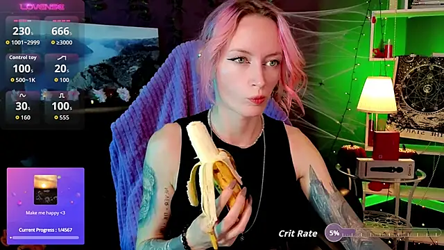 Snapshot of _HelenCarter chatting on 11/04/25, 08:41 HelenCarter online show from 11/04/25, 08:41