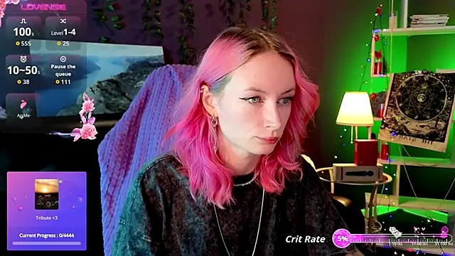 Snapshot of _HelenCarter chatting on 11/22/25, 08:41 HelenCarter online show from 11/22/25, 08:41