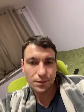 Snapshot of shufflercat chatting on 02/14/26, 11:56 shufflercat online show from 02/14/26, 11:56