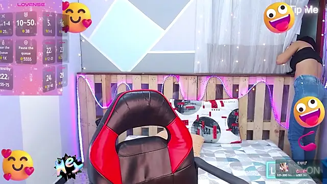 Lina10 online show from 02/19/25, 07:48