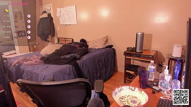 Snapshot of MrChuckDailyXXX chatting on 12/08/24, 02:49 MrChuckDailyXXX online show from 12/08/24, 02:49