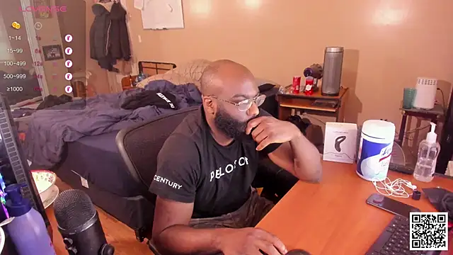 Snapshot of MrChuckDailyXXX chatting on 12/11/24, 06:09 MrChuckDailyXXX online show from 12/11/24, 06:09