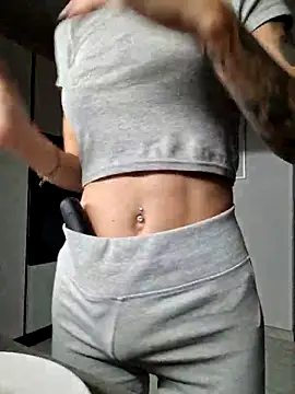 Snapshot of EileX_official chatting on 04/02/26, 06:38 EileX official online show from 04/02/26, 06:38