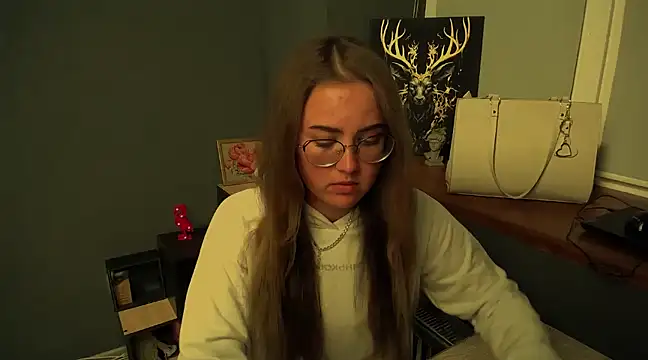 luxie milady online show from 12/04/24, 01:20