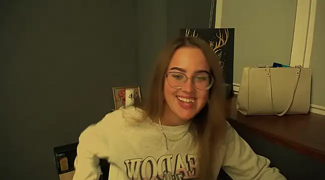 luxie milady online show from 12/06/24, 01:11