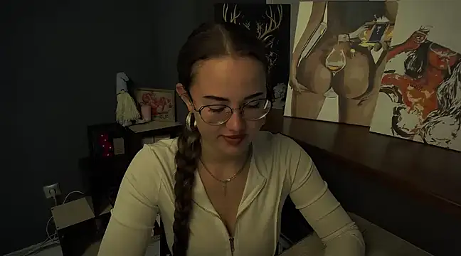 luxie milady online show from 03/11/25, 02:51