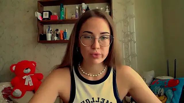 luxie milady online show from 09/26/25, 11:14