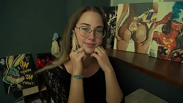 luxie milady online show from 10/13/25, 02:17