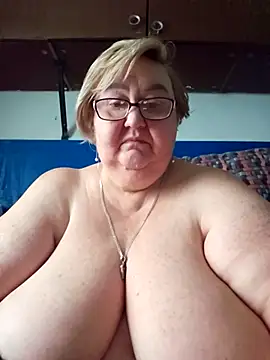 Awn290668 online show from 09/20/25, 05:08