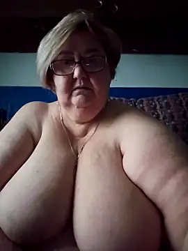 Awn290668 online show from 09/23/25, 05:10