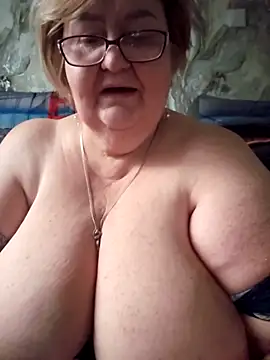 Awn290668 online show from 10/28/25, 05:33