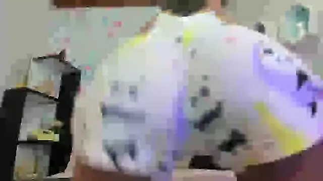 EMMA SWEETT1 online show from 01/19/25, 04:04