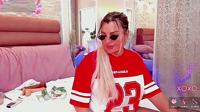 ArianaCroft online show from 05/30/26, 05:15
