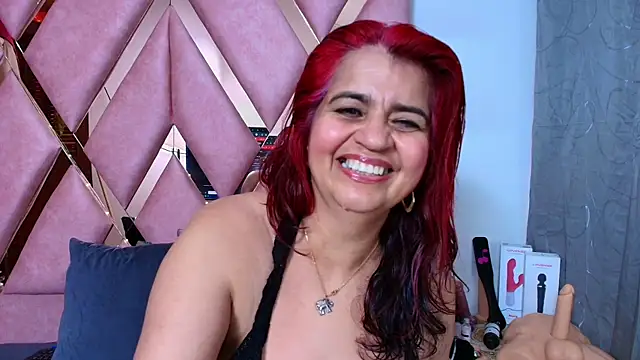 Snapshot of RoxetteMature chatting on 06/21/26, 03:36 RoxetteMature online show from 06/21/26, 03:36