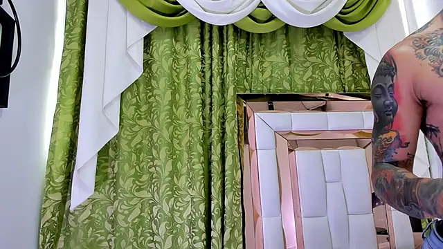 dilan scootk  online show from 10/14/25, 07:25