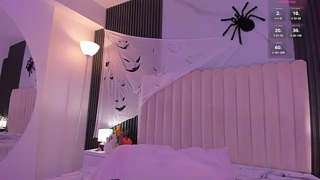KatDreams  online show from 10/11/25, 08:40
