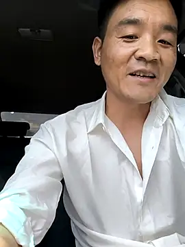 kisstoyousoon2024 online show from 03/11/25, 12:28