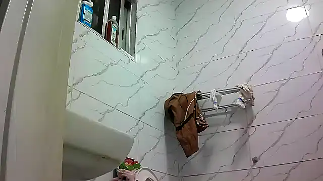 kisstoyousoon2024 online show from 03/18/25, 06:15