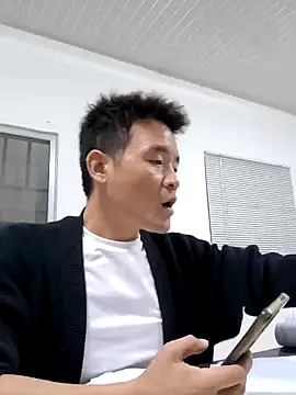 kisstoyousoon2024 online show from 09/10/25, 06:30