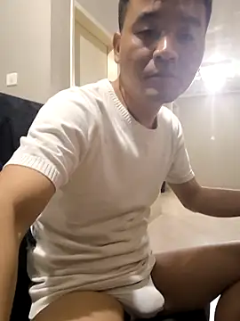 kisstoyousoon2024 online show from 10/01/25, 06:25