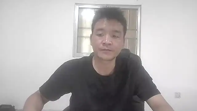 kisstoyousoon2024 online show from 10/14/25, 09:32