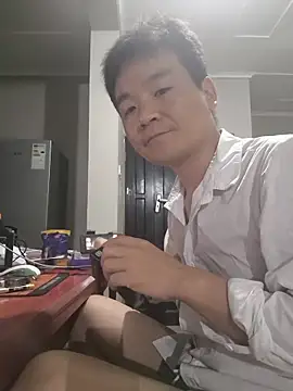 Snapshot of kisstoyousoon2024 chatting on 11/06/25, 10:21 kisstoyousoon2024 online show from 11/06/25, 10:21