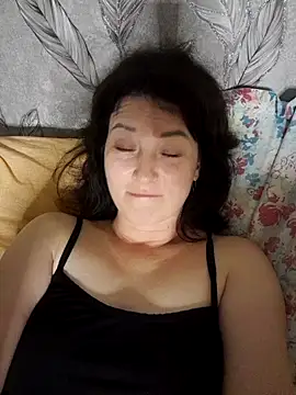 Snapshot of MriaLove31 chatting on 09/16/25, 09:38 MriaLove31 online show from 09/16/25, 09:38