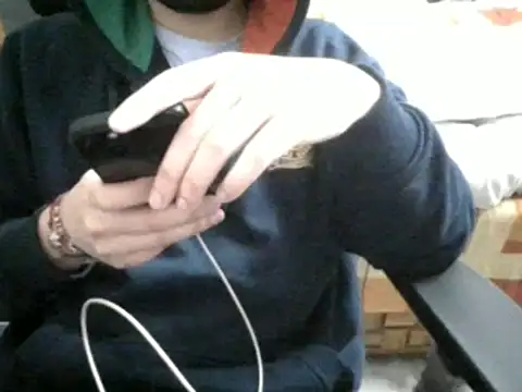 Snapshot of raka120294 chatting on 01/12/25, 10:12 raka120294 online show from 01/12/25, 10:12