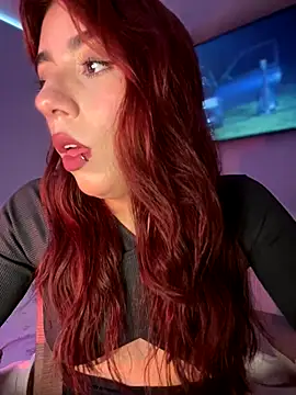 Snapshot of veronicaapink chatting on 11/08/25, 09:57 veronicaapink online show from 11/08/25, 09:57