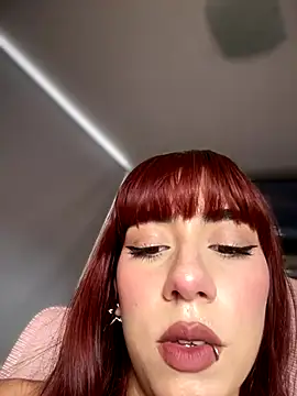 Snapshot of veronicaapink chatting on 11/12/25, 06:52 veronicaapink online show from 11/12/25, 06:52