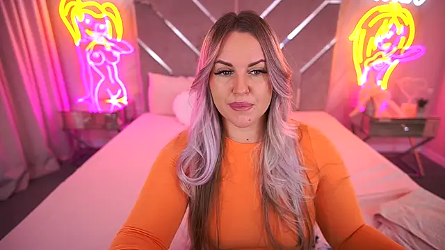 Snapshot of KiraCandyS chatting on 10/27/25, 08:57 KiraCandyS online show from 10/27/25, 08:57