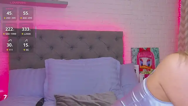 Born to Blow online show from 10/18/25, 01:19