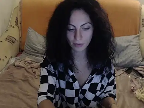 Emmatoo online show from 11/01/25, 10:45