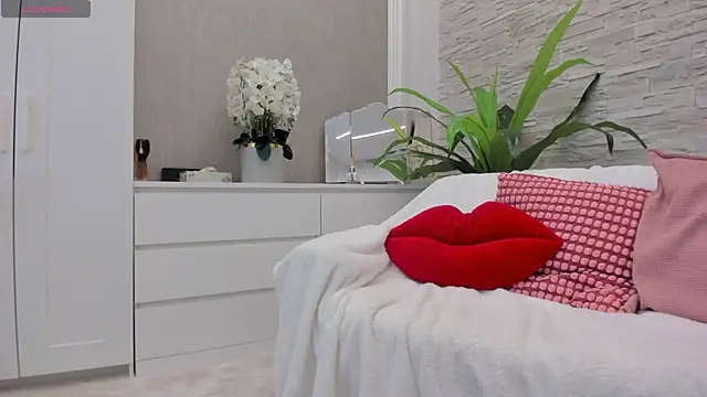 Snapshot of Jessy_Jo chatting on 07/13/26, 06:49 Jessy Jo online show from 07/13/26, 06:49
