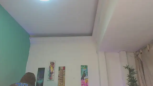 Snapshot of Cinthya-Gomez6 chatting on 02/24/25, 02:37 Cinthya-Gomez6 online show from 02/24/25, 02:37